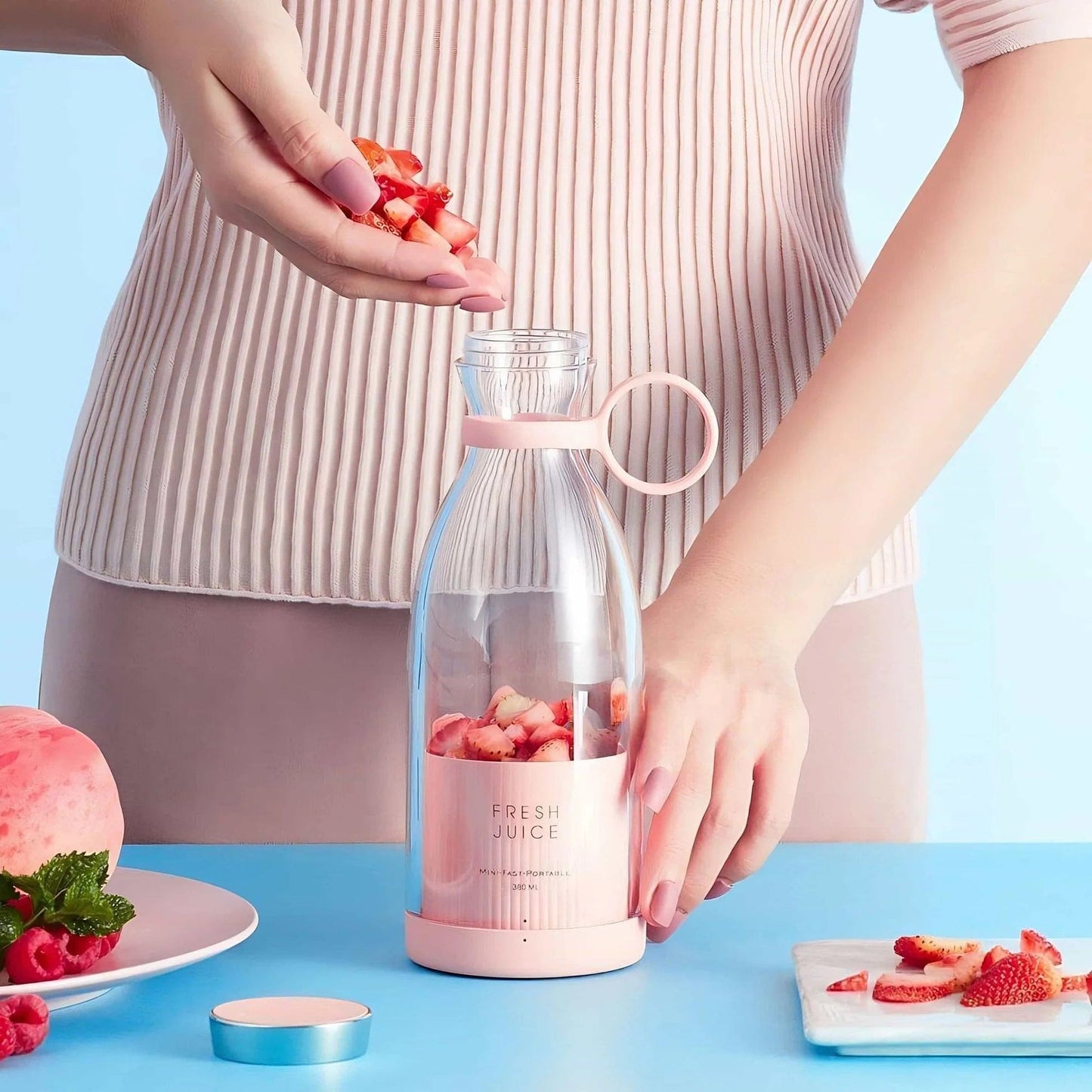 Travel Portable Mini Juice Blender